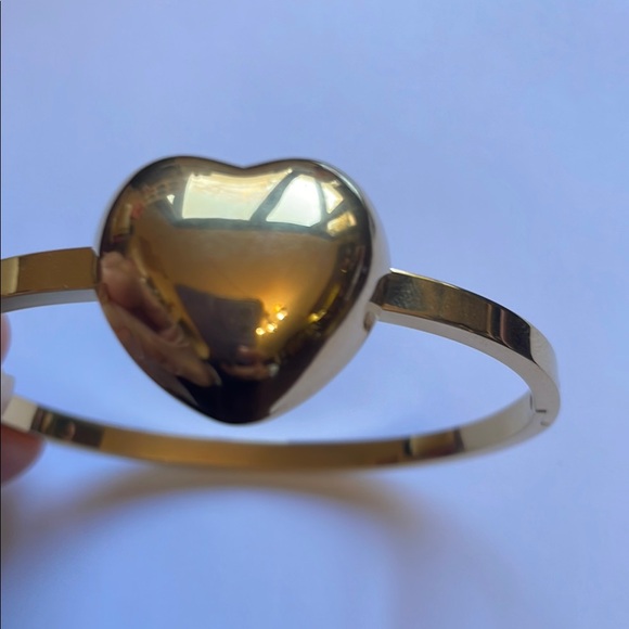 NWOT Elegant Gold plated Jewelry bundle! - Picture 5 of 6